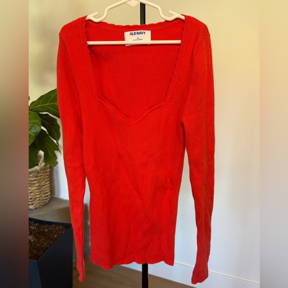 Old Navy Women's Bright Coral Ribbed Heart-shaped Neck Line Sweater